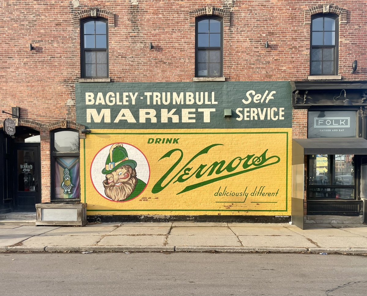 JoshLipnik's tweet photo. Hand-Painted Vernors Sign
Detroit, MI https://t.co/rxxKkAsj96