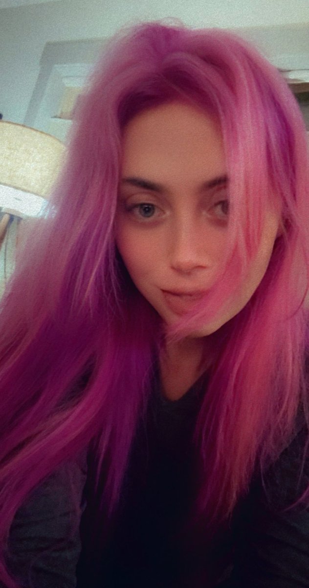 marcie♡ tweet media