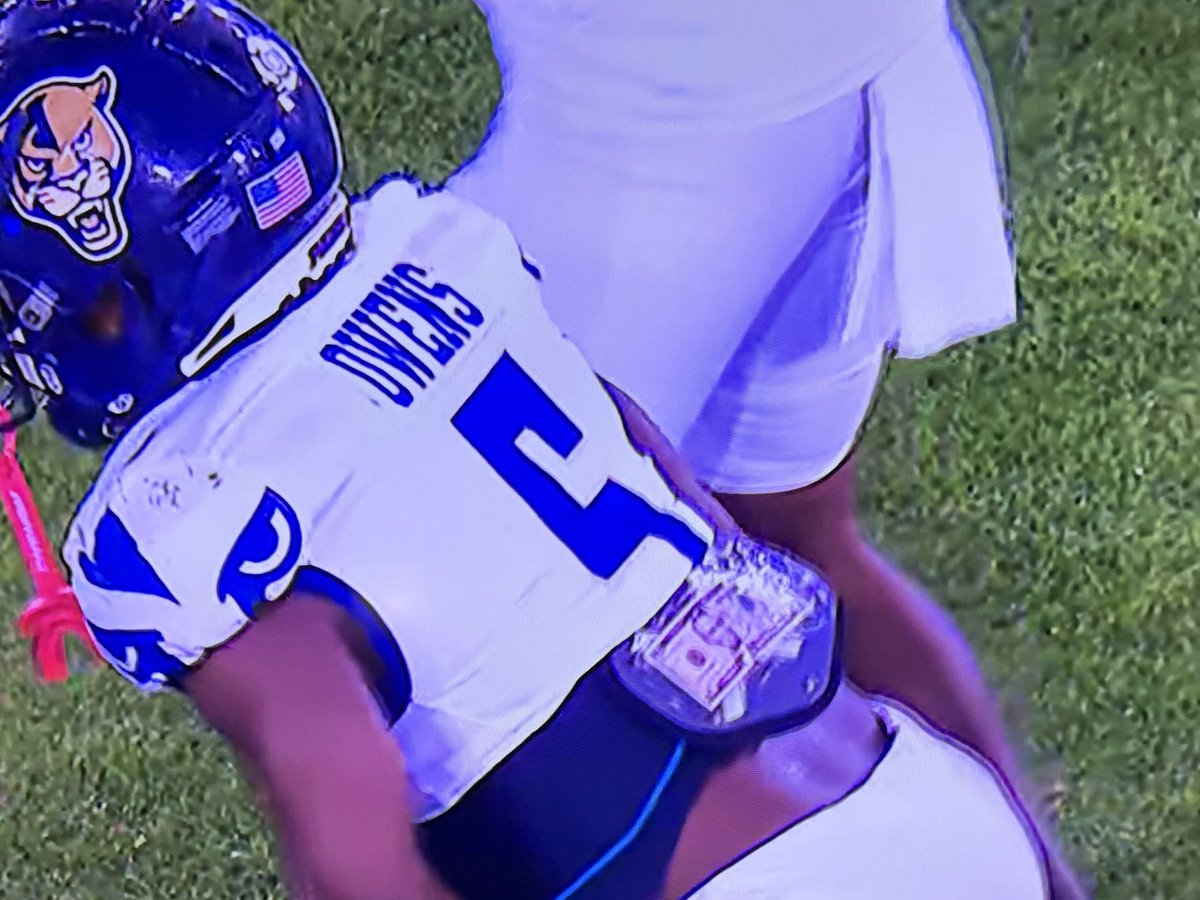 BigHalNunn's tweet image. #5 on #FIU ALL “MONEY” in this game! #SERVPRO #FirstResponderBowl