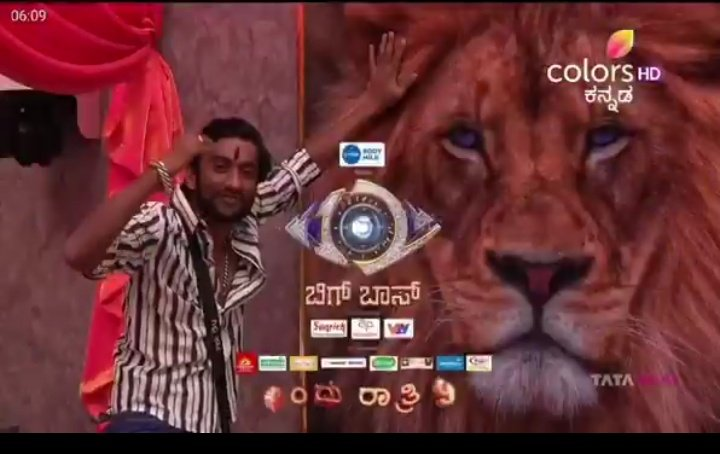 Gilli's rules as captain
Druvant, Spandana - cooking
Raghu - Captain's assistant
Suraj , Dhanu - Topless dancers
ALL - Roasting HMs .. rotating every 2 hours
Druvant - keeping the house dirty
Raghu, Kavya - Cleaners
Better ideas? #BBK12