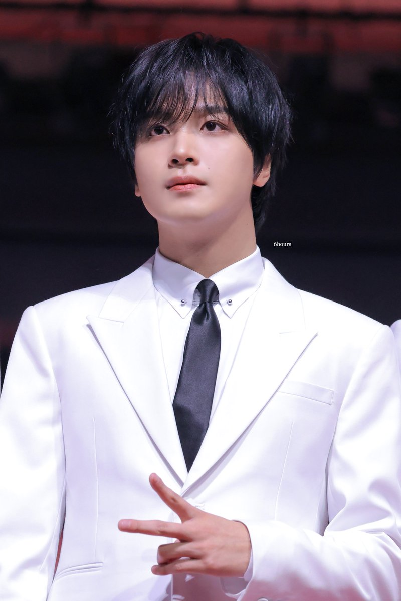 𝟔𝐡 tweet media