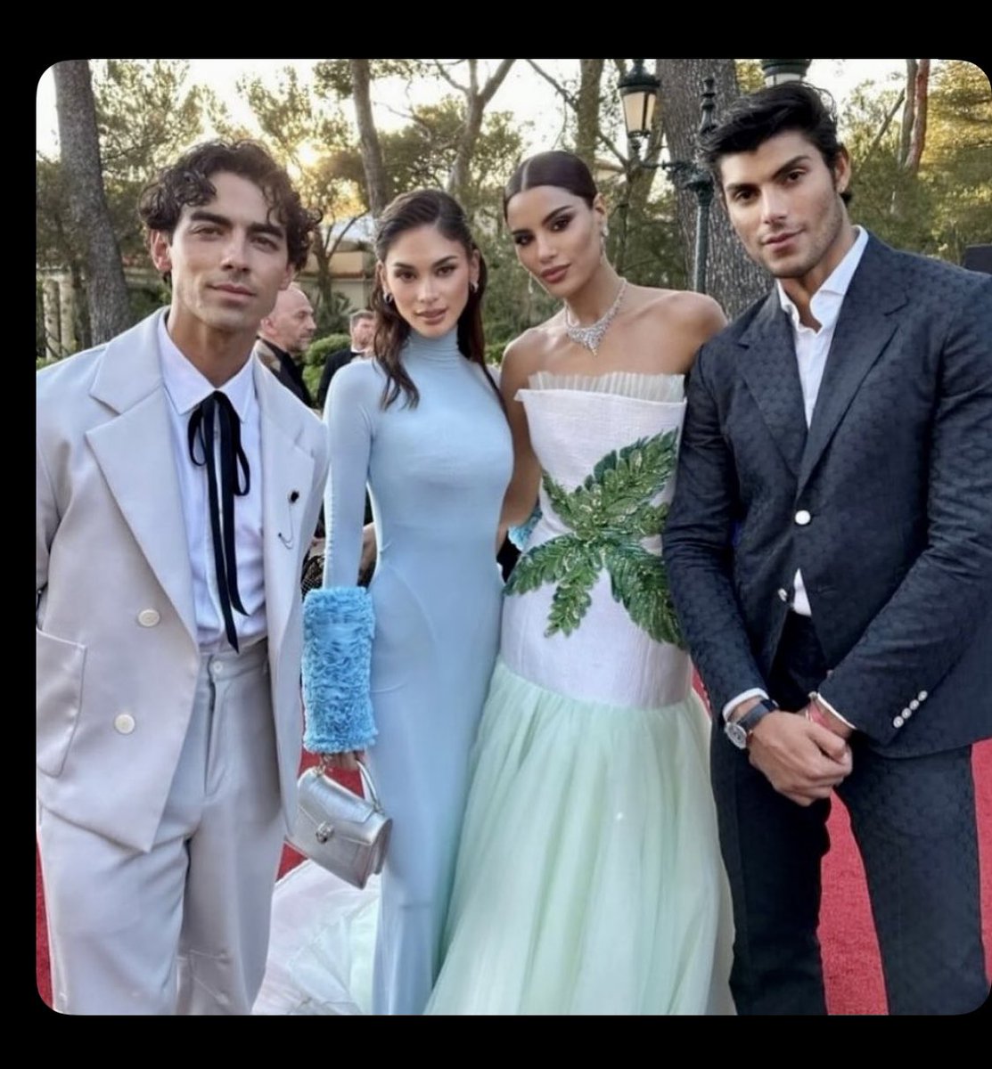 La definicion de ser top ariadna gutierrez joe jonas pia wurtzbach y luca castellani