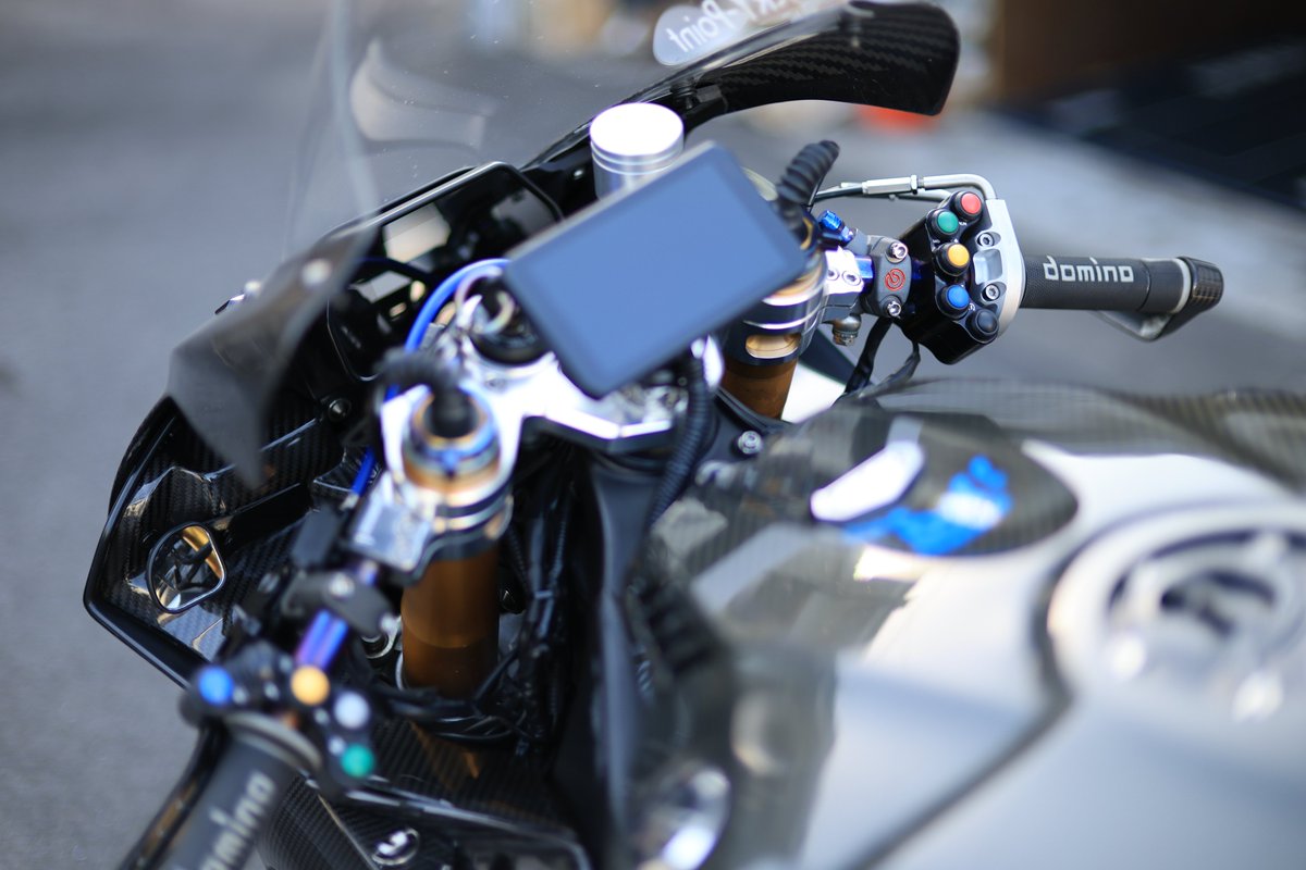 【R1】他の方は購入しないでください。 R1あるで( ◜௰◝ ) 純正スイッチからWRSのスイッチにしたから使え