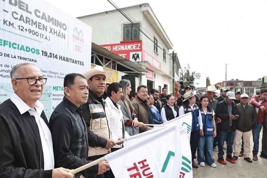 Con obras, ERA fortalece el desarrollo de la Meseta Comiteca Tojolabal.

En La Trinitaria, inauguró nuevos espacios educativos. Dio el banderazo de inicio a trabajos del camino Lázaro Cárdenas–Carmen Xhán. En Las Margaritas, supervisó obras que se ejecutan a favor de la Unich.