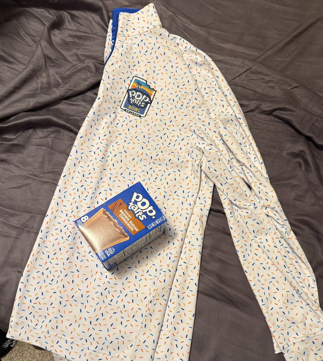 CabbagePatch39's tweet image. Twas the night before the @PopTartsBowl…