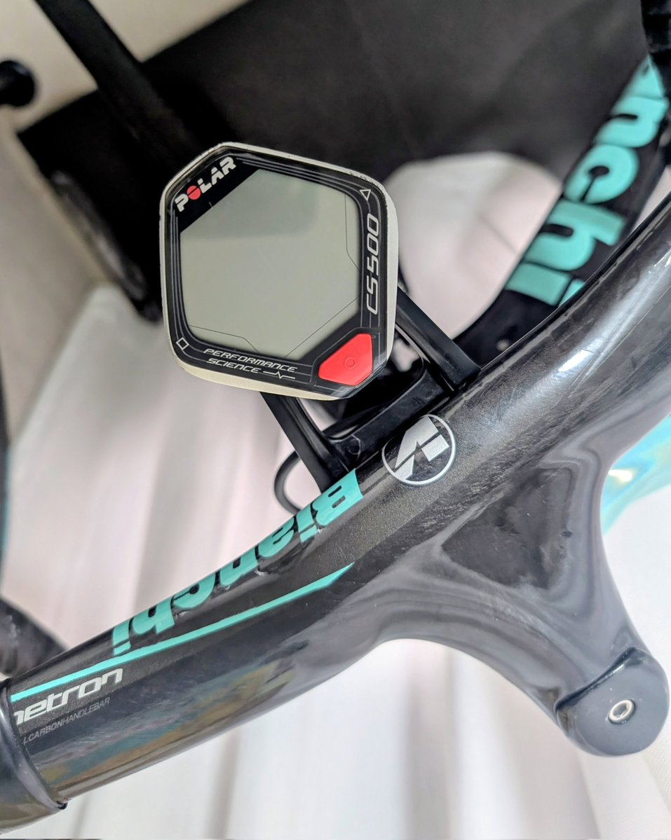 走り出したら、直ってるて事はないよな… さて今日は設定せねば!! 起き