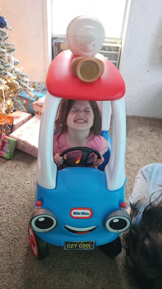 BadABossB's tweet image. Hope everyone had Merry Christmas ❤️💚