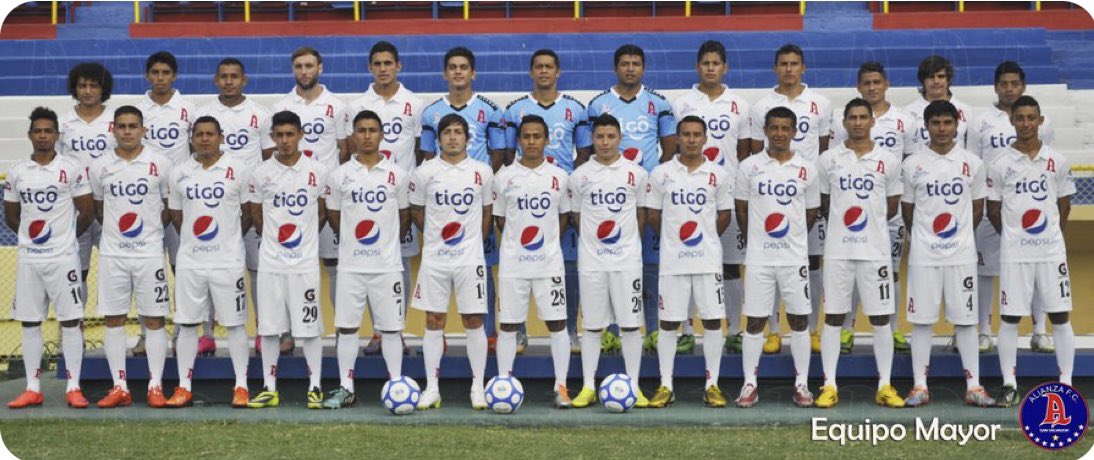 DiegoColonES's tweet image. 𝐋𝐚 𝐝é𝐜𝐚𝐝𝐚 𝐝𝐞 𝐀𝐥𝐢𝐚𝐧𝐳𝐚 

Hasta el torneo de Clausura 2015, Alianza había ganado 10 títulos de liga, el mismo número que Firpo; mientras que FAS y Águila tenían 17 y 15 títulos, respectivamente. La década que empieza con el Apertura 2015 es la década de Alianza.