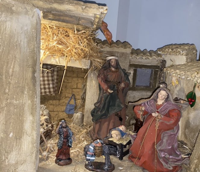 marialilb's tweet photo. ¡Feliz Navidad!#LaReuniónSecreta #SinAnestesia #PoderGuardian San Esteban en directo @Carlitos_Tinez @doctorgaona @JoanMiquelMJ Esa persona es buena @JMMartinMoreno y los otros tres tb. “Feliz 2026 con Salud, Amor y Humor” https://t.co/dLukd9GQwe