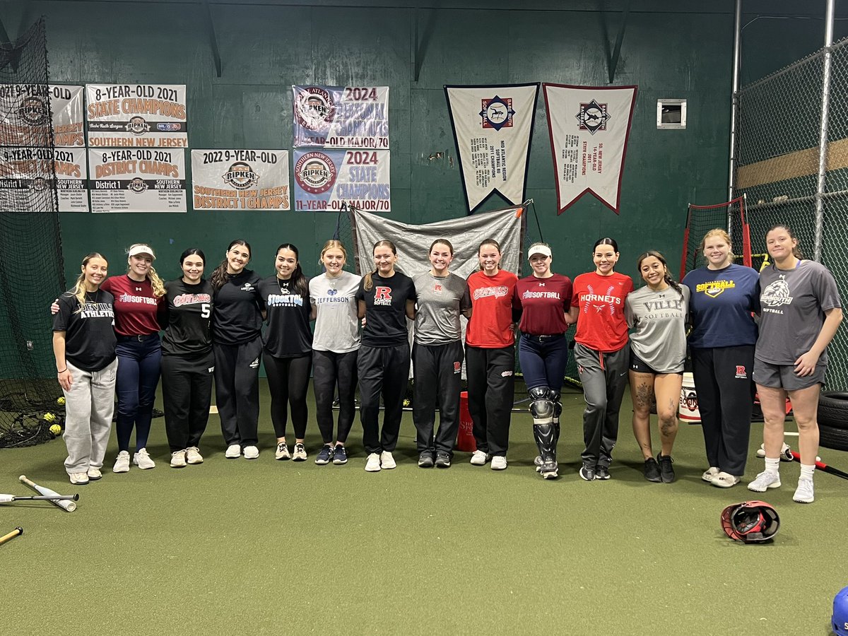 jerseyoutlawsfp's tweet image. Love when the college girls come out for a workout!! #23U #JerseyOutlawsAlumni