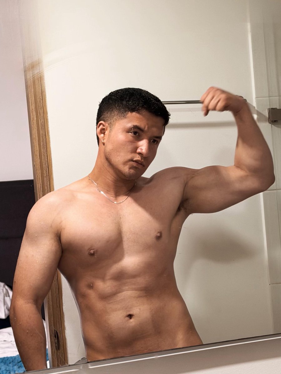 Deimondrx's tweet photo. 🔥🦾

#bigcock #chets #muscle #stripchat #webcam #bigboy 

@stripchat https://t.co/YVZ0sulm00