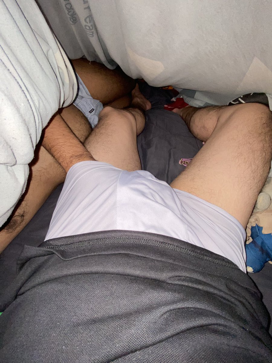 แฮะ มันอุ่นหรอครับ 🤭