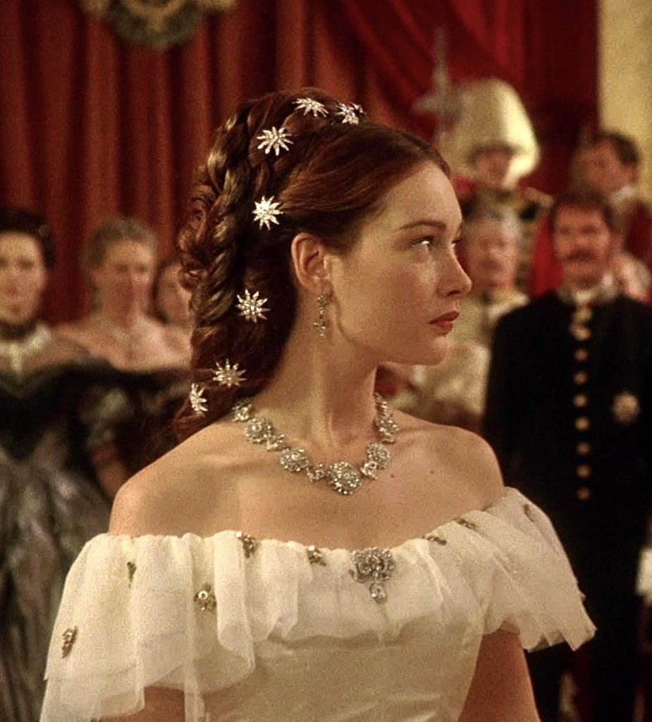 sasha ༊*·˚ (@pridenprcjudice) on Twitter photo 