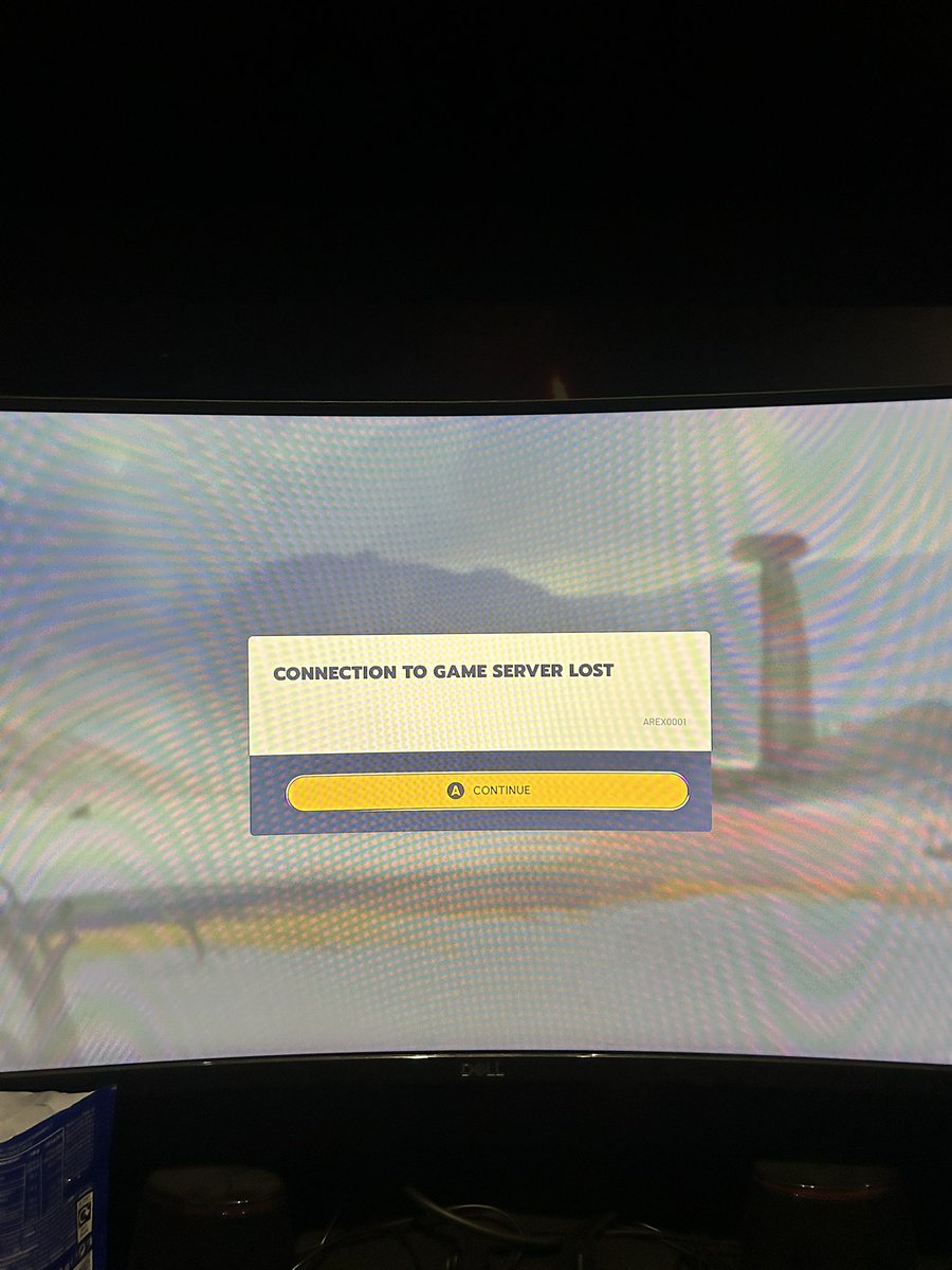 Sharbz09's tweet photo. @EmbarkStudios what’s the deal with this lose my stuff cause your servers broke?? https://t.co/u94rJFW60G