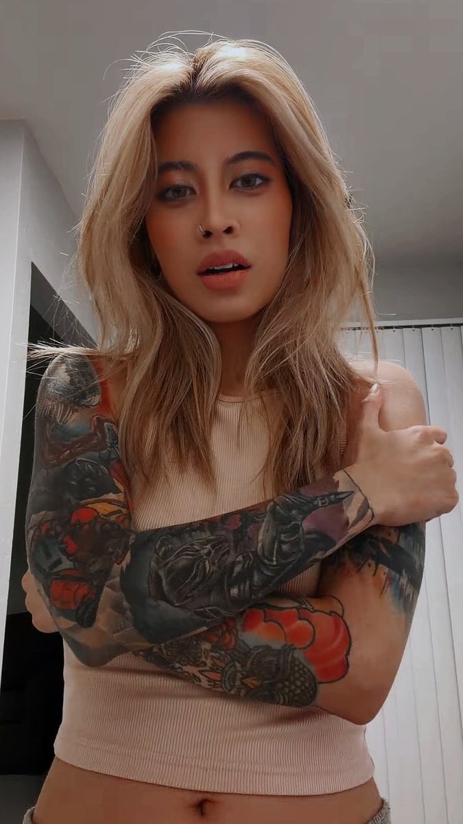RussianPanda9xx's tweet image. The "influencer" content you apparently did not need to see today 💅 #slay #InfluencerEra