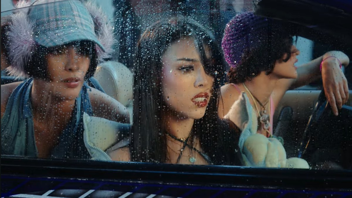 actuallydanna's tweet image. DANNA MANIFESTED BEING ON GTA VI RADIO WHEN SHE RELEASED “NADA ES PARA SIEMPRE”, THE MUSIC VIDEO LITERALLY LOOKS LIKE IT WAS FILMED INSIDE THE GAME