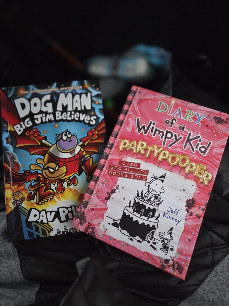 Holmquist Librarian tweet media