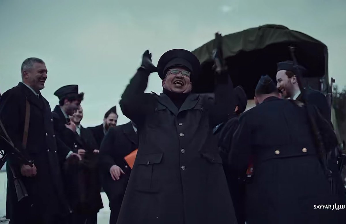 ☹️❤️ تضحك الدنيا في عيني لا ضحكت