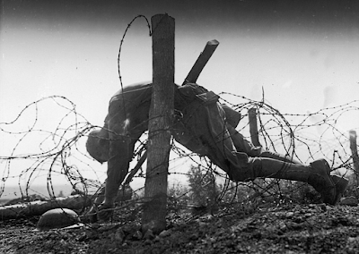 Word_Massager's tweet image. This would be the line
where the new border
should be defined

The ancient #struggle
for territorial control
will never be settled
by equitable compromise
since neither side
of this bloody conflict
has any interest
in trusting the enemy

The war rages on

#vss365 #fromoneline