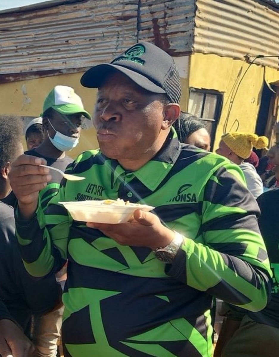 This thing wants to sell the City of Joburg to his white friends ! He wants to lease CBD building for R50 to the founders of ActionSA 

He is mad!