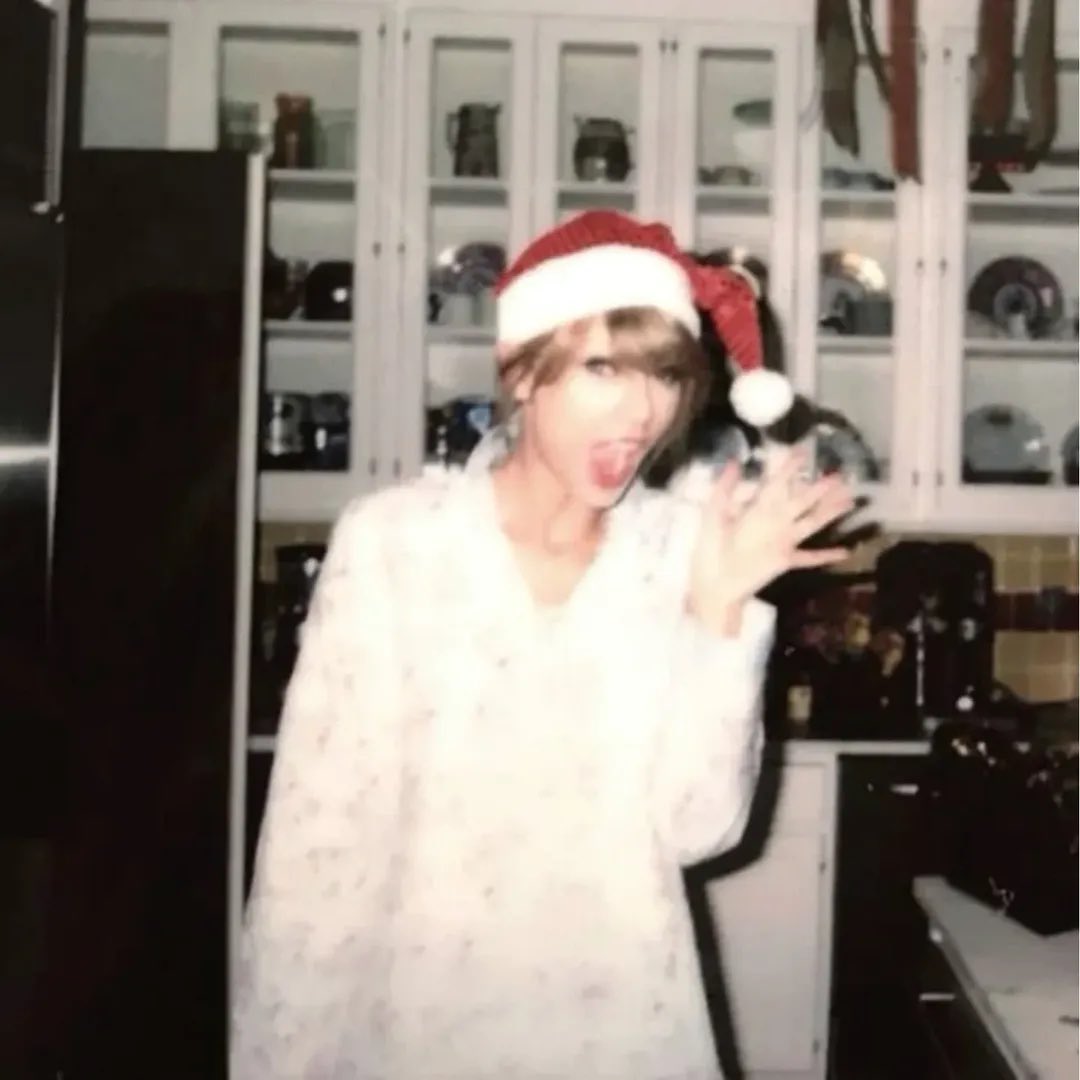 Taylor Swift Fan Archive tweet media