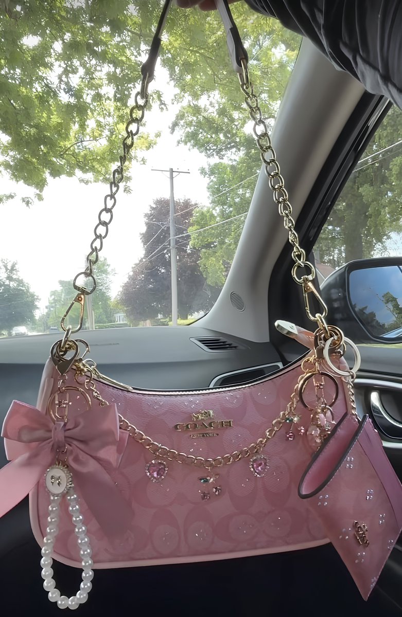 Ohlala's tweet image. 