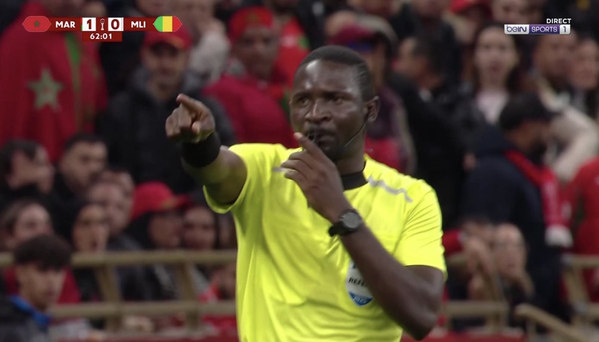 AllezLesLions's tweet image. 📸 Comment avez-vous trouvé l’arbitre camerounais Abdou Abdel Mefire lors de Maroc - Mali ? 🤔🇨🇲