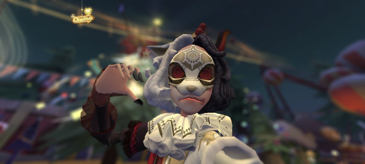 AlastorAfton's tweet photo. Estoy jugando Identity V. ¿Jugamos una partida? https://t.co/ixXSIrIbvt