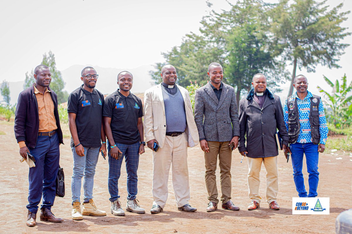 liftafrikacd's tweet photo. Visite de Lift Afrika et Congo and Beyond au Poste ecclésiastique de la CBCA
Lift Afrika, en partenariat avec Congo and Beyond, a effectué une visite au sein du Poste ecclésiastique de la Communauté Baptiste au Centre de l’Afrique (CBCA) ce vendredi 26 décembre 2025.

#LiftAfrika https://t.co/6ioGuL7VC7