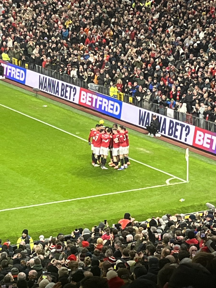 Gary Thompson tweet media