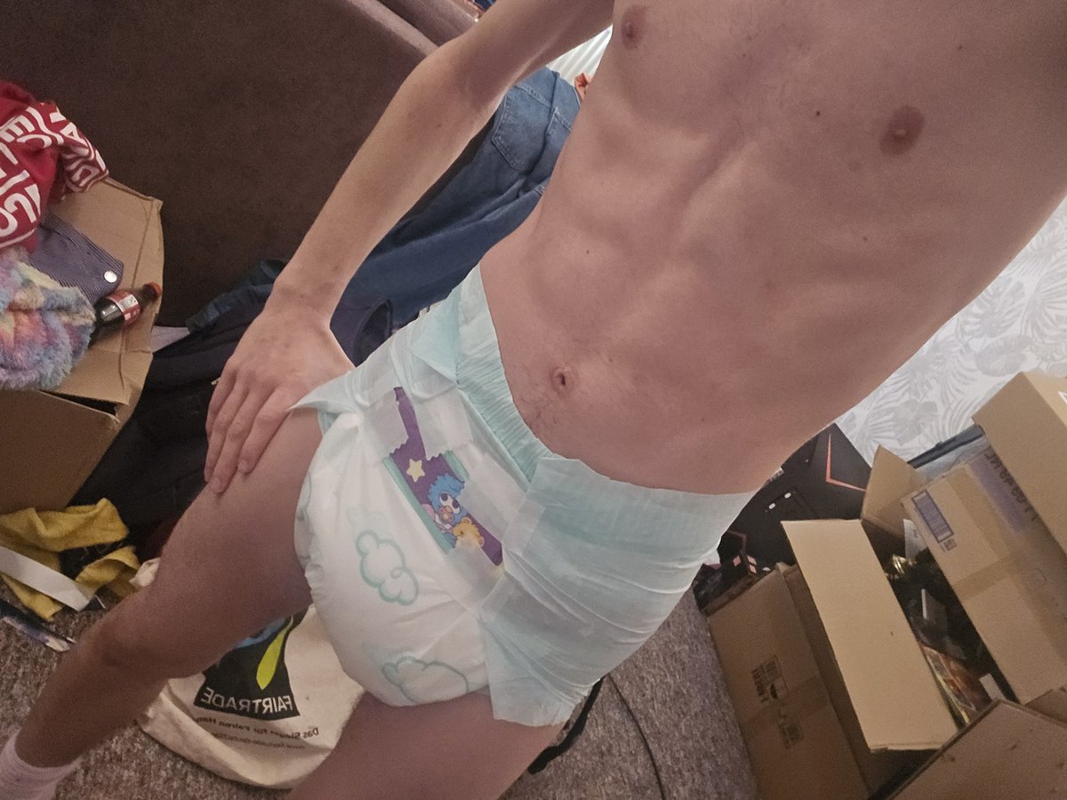 Ihr könnt für intensiver Content, nich auf justfor.fans/LucyABDL18 sehen👀