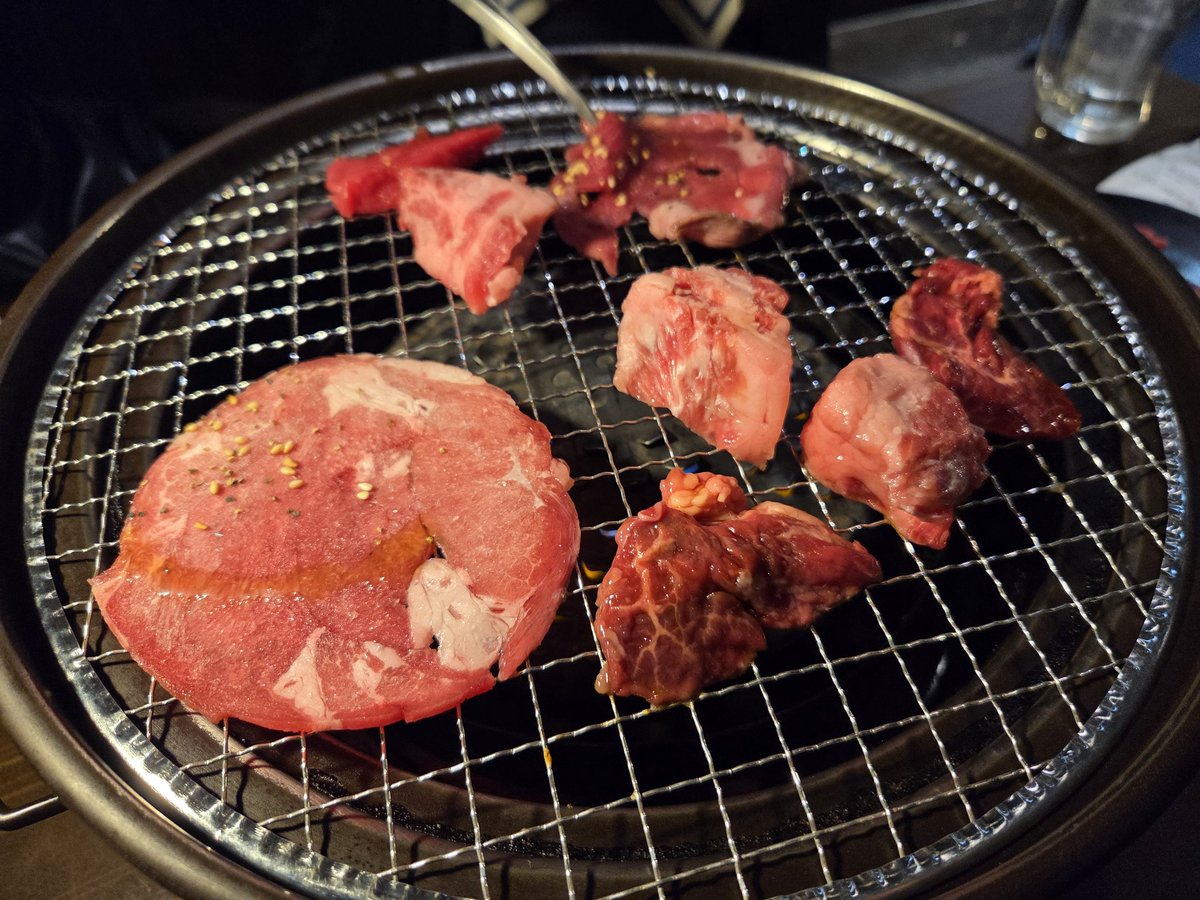 昨酔の追憶で御座早漏ドビュッシー
忘年会で焼き肉でした
いやらしいお汁が沢山出て変態美味しかったです
牛さんは当たり前にレアで噛み締めて啼かせます
乾杯乙牌拇印拇印淫乱✨🍻🎶