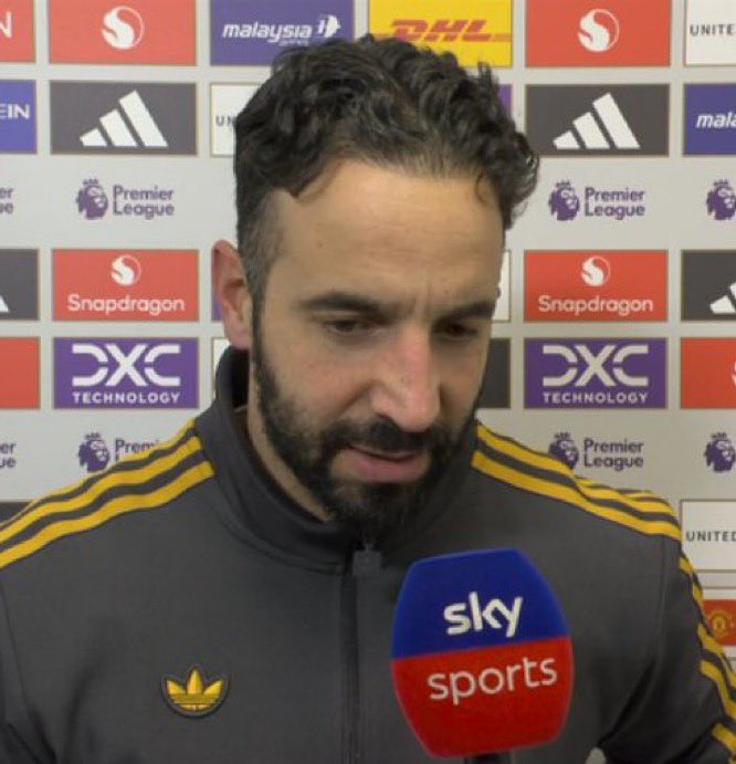 ZaidBalll's tweet photo. 🚨Ruben Amorim:

"Clean sheet. Back four. Kobbie Mainoo injured. I think we don't need to hold a press conference. All topics have been covered. We can enjoy Boxing Day."

[SKY] https://t.co/R22dLzJe4i