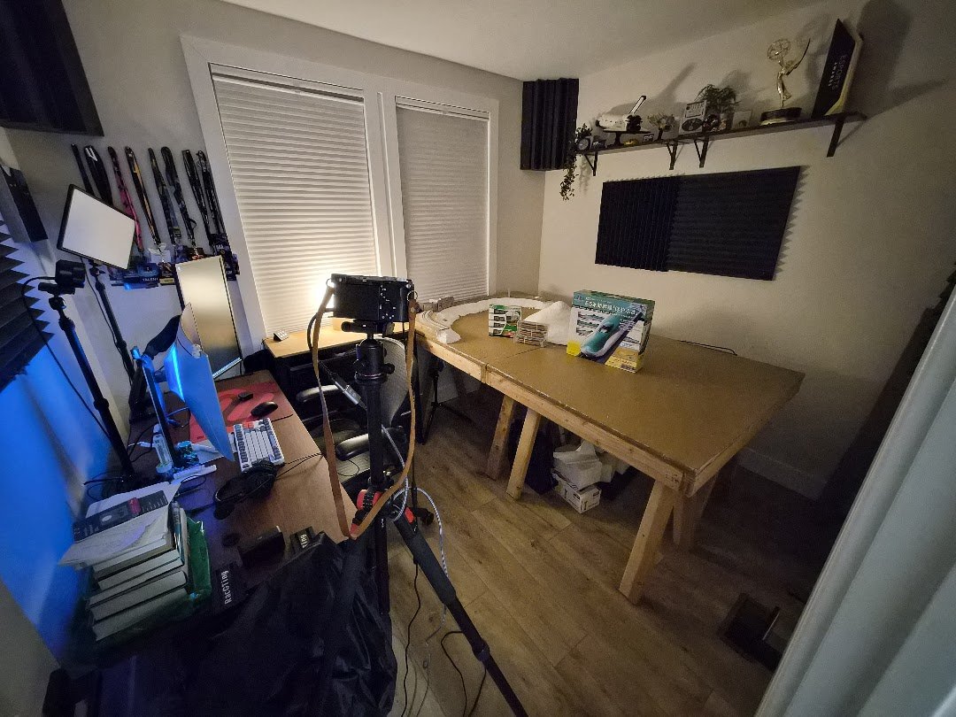 aEvilcat's tweet image. tomorrow, 12 noon EST

the much beleaguered model train projects gets progress. the 'coke' mountain gets painted, the trains start to run.

i'll be streaming my work over the next few weeks on twitch