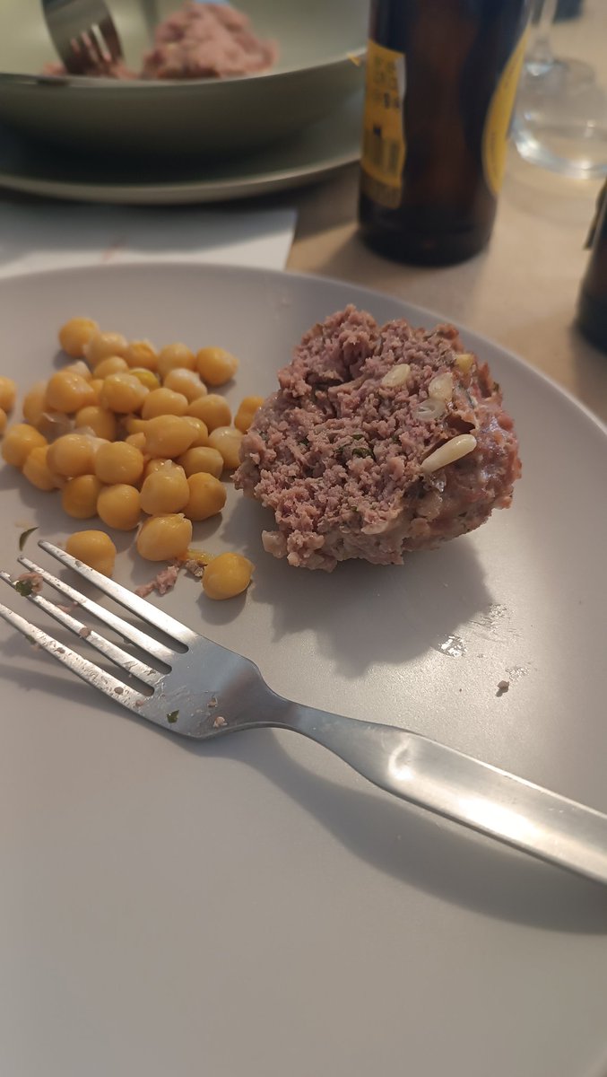 (no és pilota, són mandonguilles)