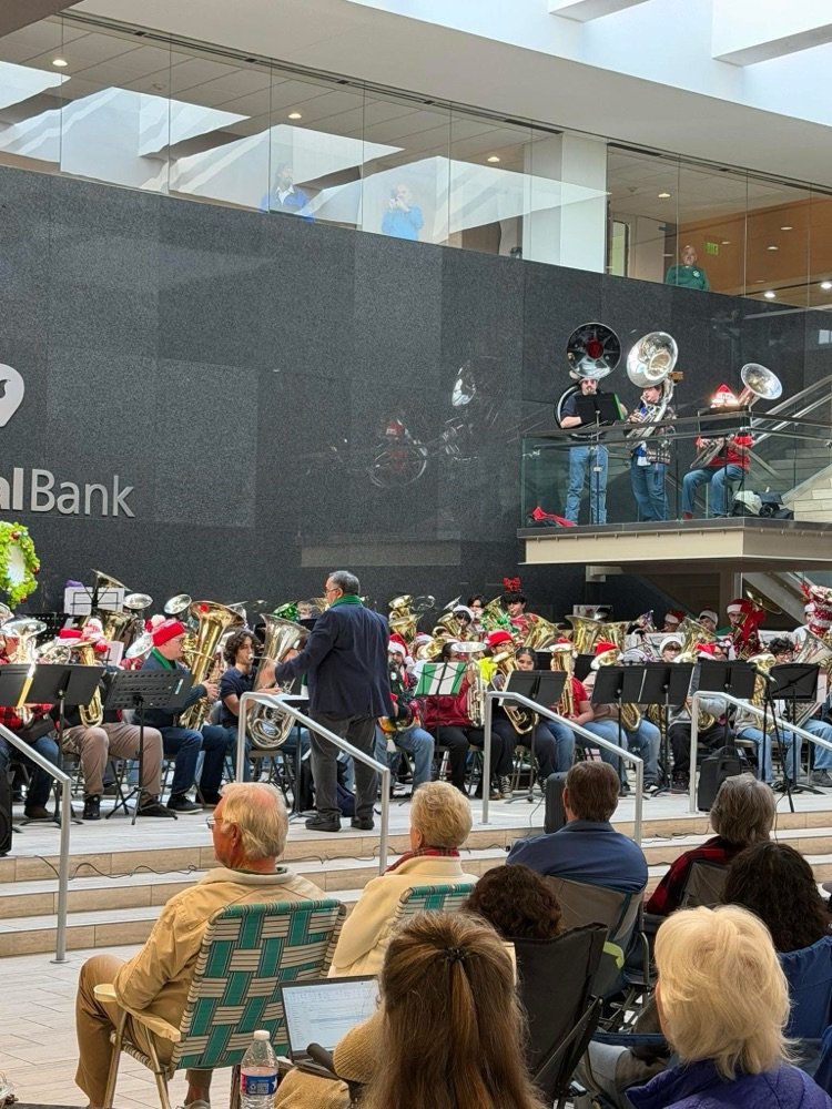 MaryCarrollHigh's tweet photo. Our tubas joined tubists from across the area for the 34th Annual Tuba Christmas Concert, held at the Plains Capital Bank Building. 🎄🎺
Yes, tubists is a word—and they sounded AMAZING. 🎺🎄
Carroll pride, holiday style. 💙🐅
#CarrollPride #TubaChristmas #LowBrassLegends #TPND https://t.co/zLt0DRKiM7