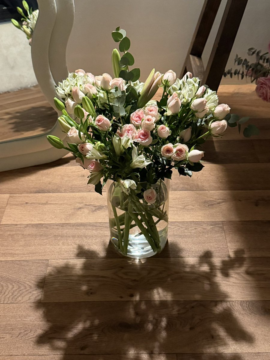 i0was's tweet image. You’re the one 🌷