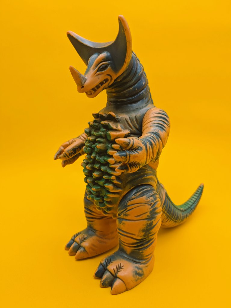 ブルマァクの「ジャイアントゴモラ」。 圧倒的なサイズ感と味のある