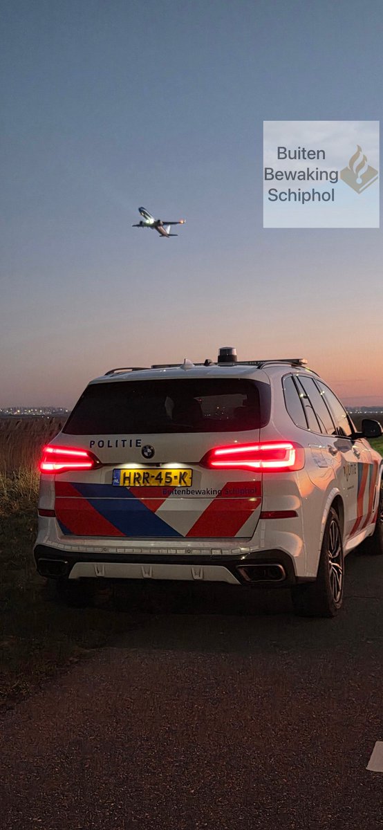 Politie Buitenbewaking Schiphol tweet media