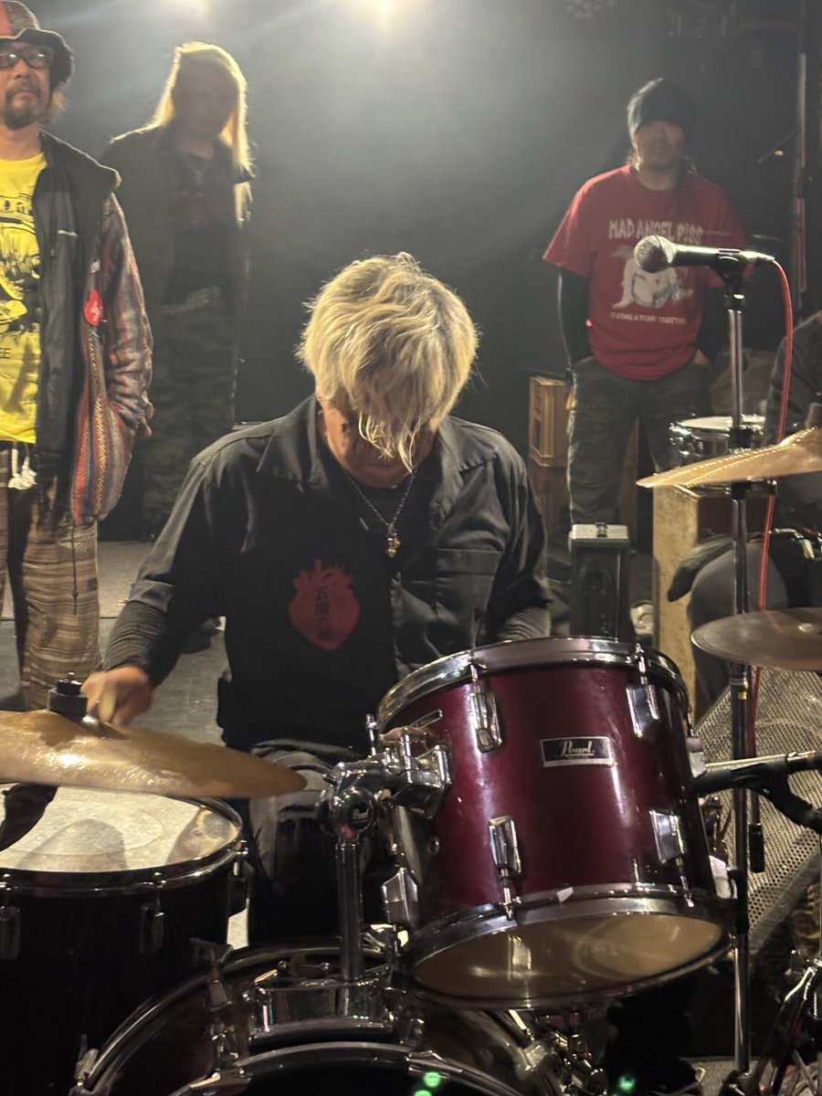 dorodoromildro's tweet image. 五臓六腑2025年のライブは全て終了いたしました
ありがとうございました！

来年もよろしくお願いいたします