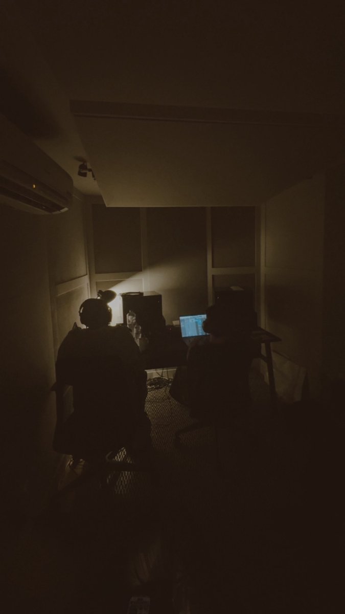 thaliano tweet media