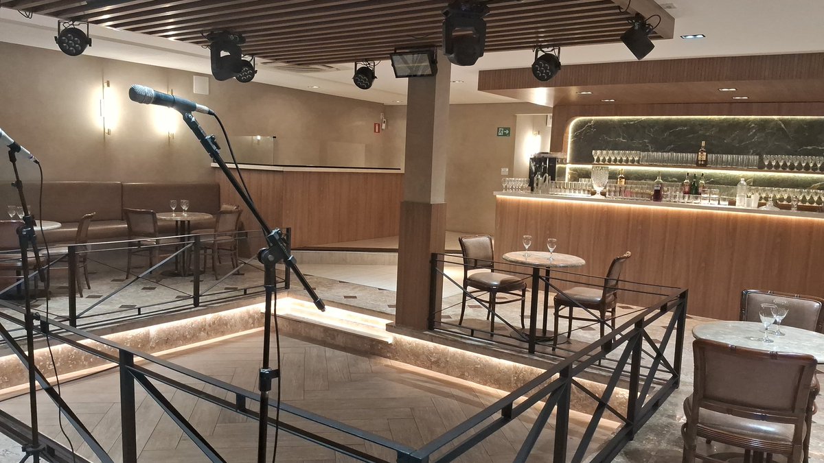 fulgorvis's tweet image. Inimigo do desemprego