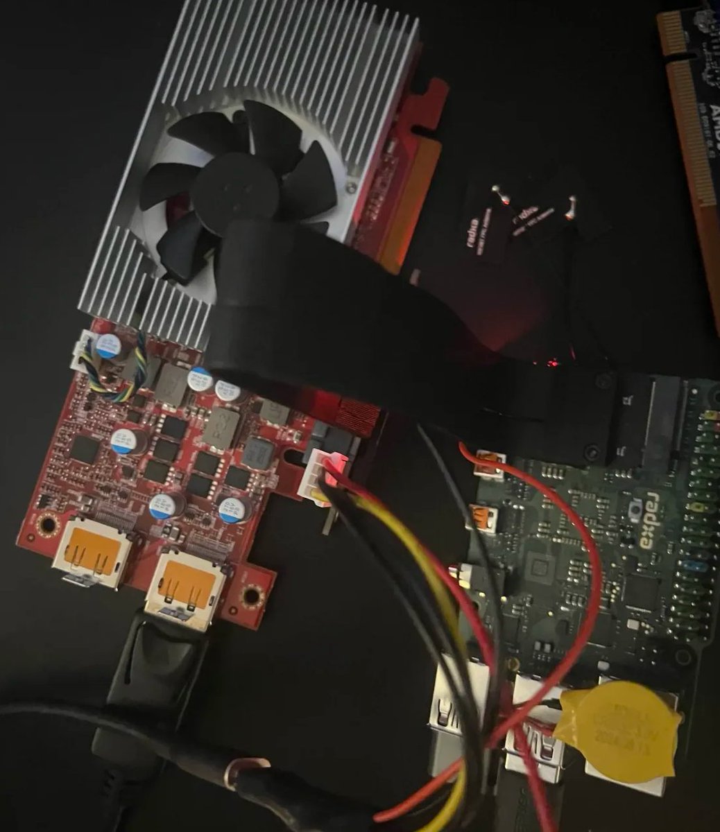 whatdahopper's tweet image. I'VE DONE THE UNTHINKABLE... USB-C PD POWERED GPU (RX6300) AND SBC (RADXA X4), AT THE SAME TIME.

IT JUST FUCKING WORKS, I DON'T KNOW HOW, BUT USB-C PD IS AMAZING.

I am so happy, this is a resounding success. Time to get a USB-C PD power bank now :)