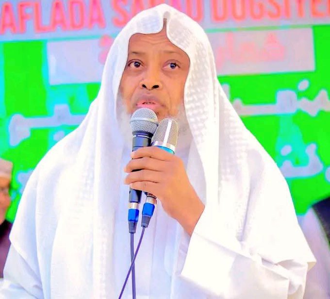 مليشيات إقليم أرض الصومال الانفصالية تعتقل العشرات من أهالي الإقليم وعلى رأسهم العالم الجليل الشيخ محمد كاريي بعدما رفضوا الاعتراف الإسرائيلي.  
وكان كاريي قد كتب عبر صفحته الرسمية "انهضوا فالكفر قد جاءكم.. نتنياهو جاءكم".
والشيخ كان من المشاركين في مؤتمر نصرة الأقصى في هرجيسا.