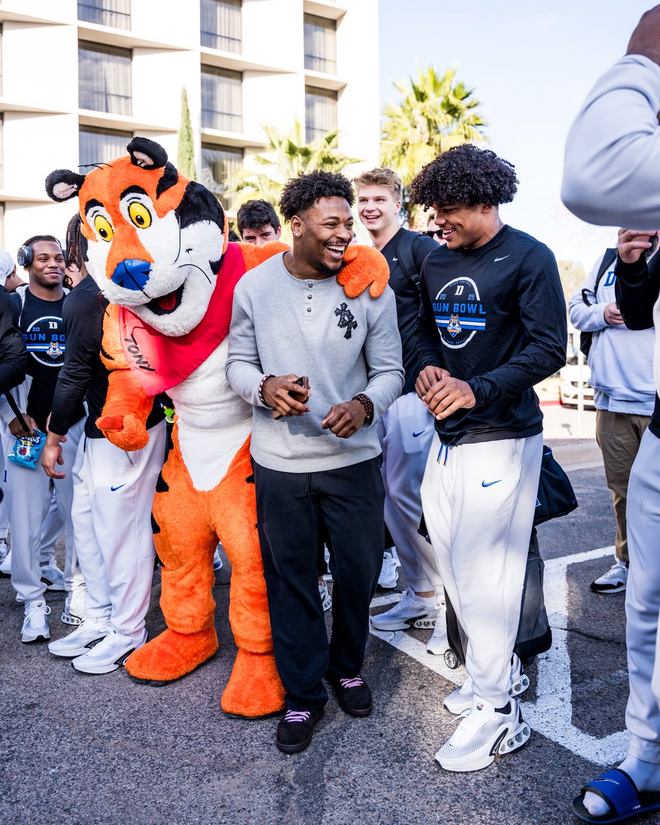 DukeFOOTBALL's tweet photo. 📍 El Paso, Texas https://t.co/hGR7IczjGs