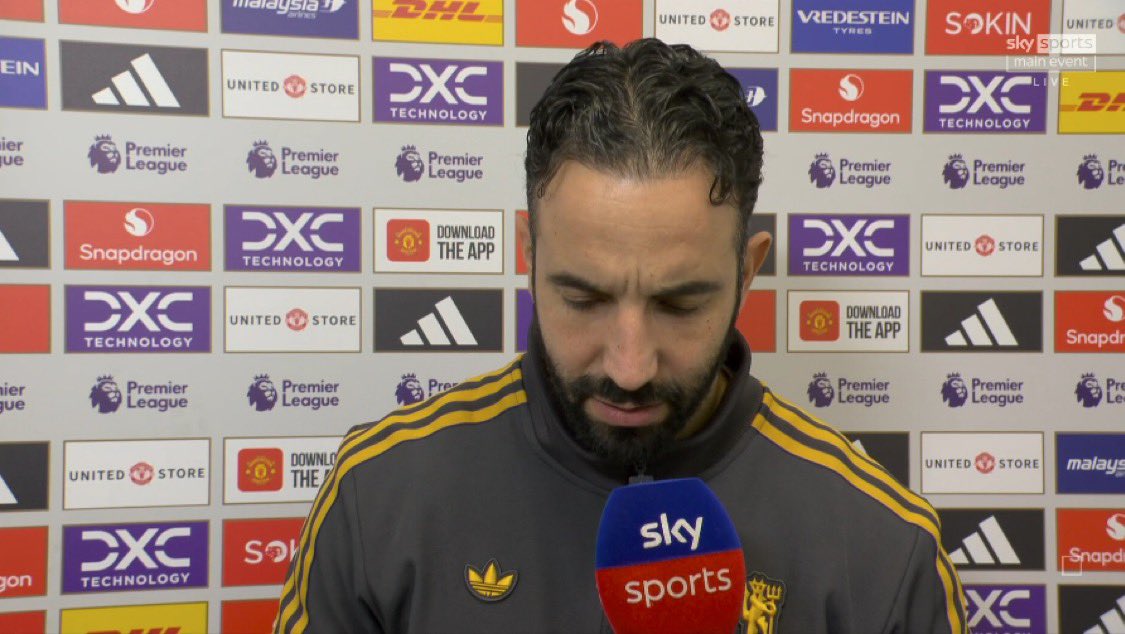 Utdtruthful's tweet image. 🚨🗣️ Amorim: "He [Licha Martinez] is someone with a lot of character. He's very good with the ball. He's a world champion, he's used to pressure.

“He showed today that he's a great player. People sometimes talk about his size, but he handled himself very well against a team that…