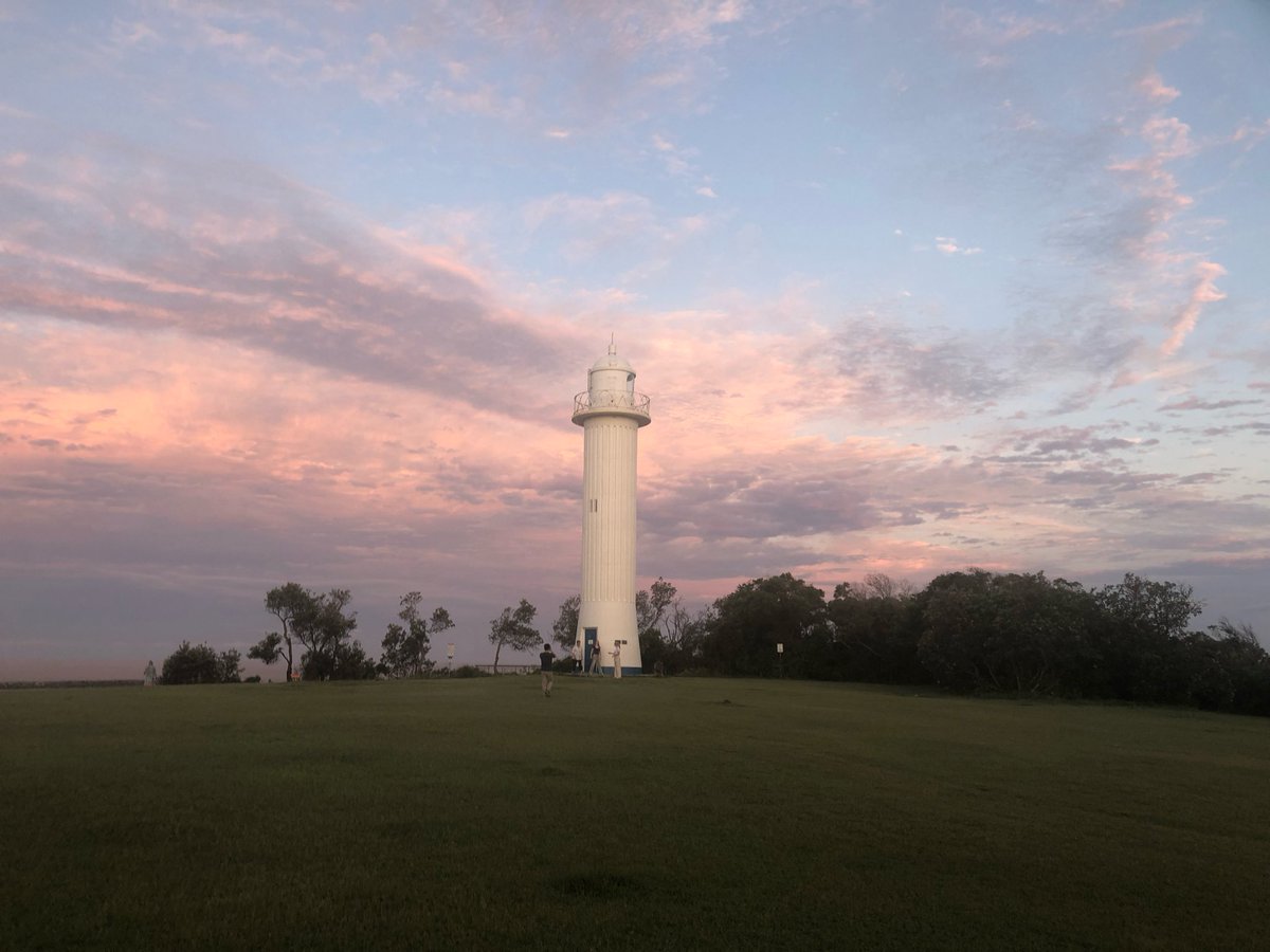 robynconnery1's tweet photo. Good morning beautiful souls. Happy last weekend of 2025! I hope you can delight in Nature, & all the senses, as we mindfully dwell in the present moment #mindfulness #yoga #meditation #kindness #gratitude #generosity #abundance
#Yamba #lighthouse #Summer #holidays https://t.co/SdOvBP1ivo