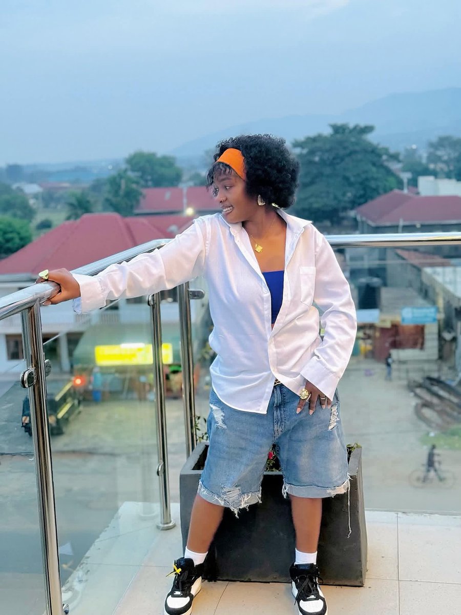 YBDpromotion's tweet photo. 🎤 HELI BAIBE LIVE IN CONCERT! 🎶
Get ready for the biggest night of the year as Heli Baibe takes over Rwenzori Square Kasese on 25th April!
This is your official invite to a night packed with ENERGY, VIBES, and UNFORGETTABLE PERFORMANCES! 💥
#HeliBaibeLiveInConcert #YBD https://t.co/lpRTXdLfiD