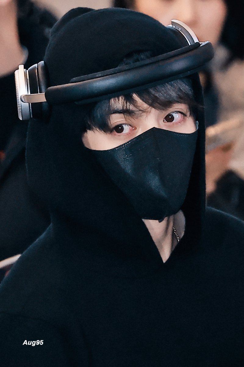 19950808_aug's tweet image. 251227 GMP

✈️

#세븐틴 #SEVENTEEN #최승철 #승철 #에스쿱스

@pledis_17