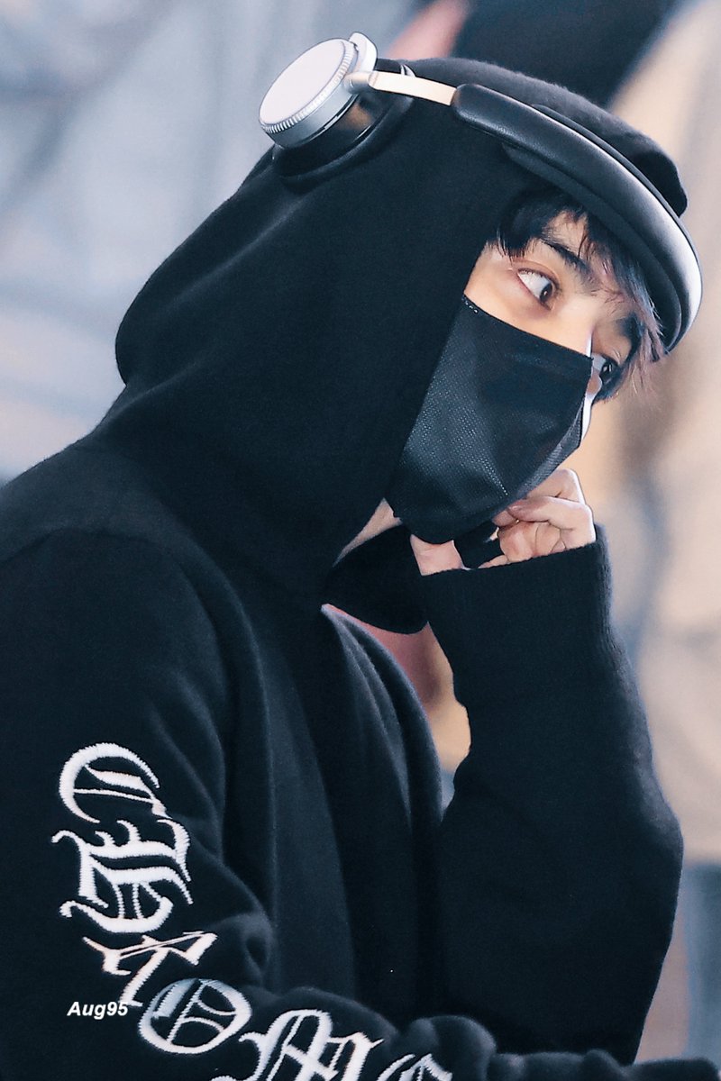 19950808_aug's tweet image. 251227 GMP

✈️

#세븐틴 #SEVENTEEN #최승철 #승철 #에스쿱스

@pledis_17